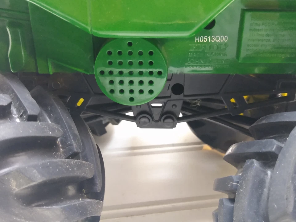 ERTL John Deere Toy Combine Harvester Plastic Big Foot - Image 3 of 4