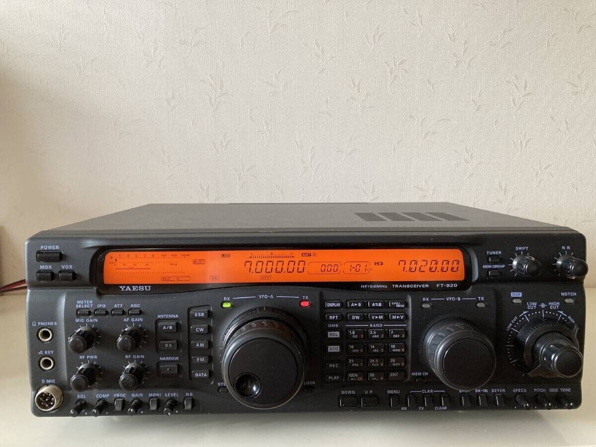 Yaesu FT-920 100w Ham HF/VHF 6m Transceiver Auto tuner Yaesu FT-920 100w Ham HF/VHF 6m Transceiver Auto tuner
