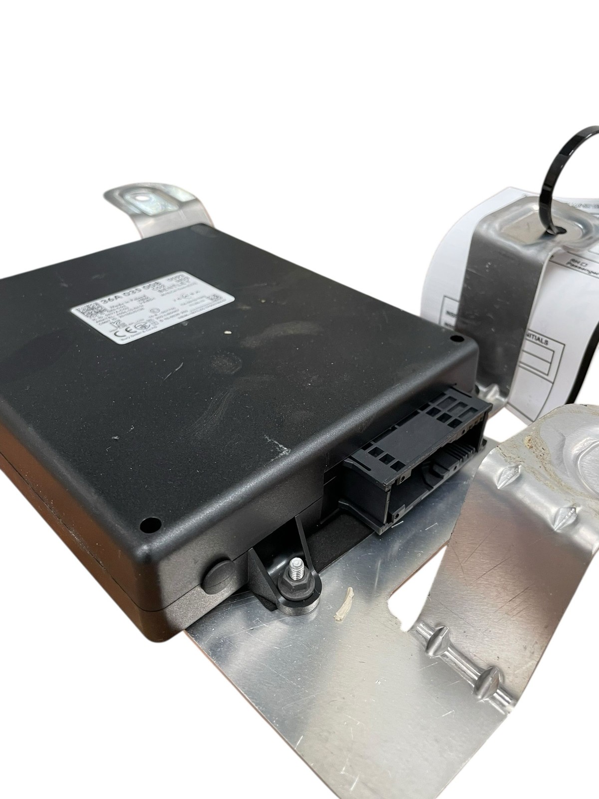 2015-2020 BENTLEY BENTAYGA Cargate ECU Communication Control Module 36a035008