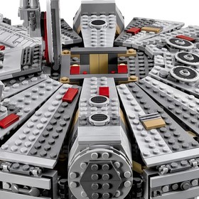 LEGO [Star Wars] - Millennium Falcon Building Set - Episode VII Series (75105)