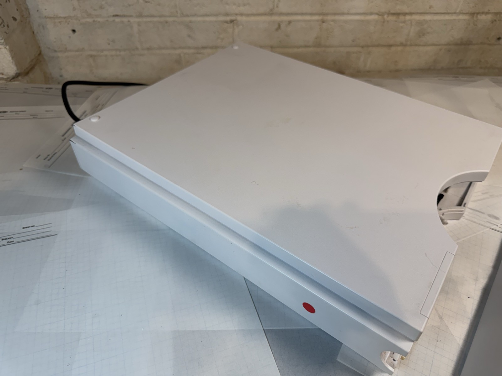 Agilent 1200 G1379B Micro Vacuum Degasser HPLC S/N JP82010098 — Powers On