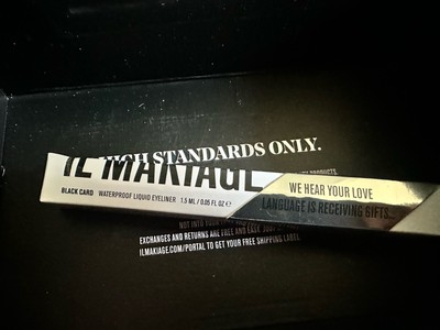 IL Makiage Black Card Waterproof Liquid Eyeliner