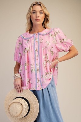 Easel Botanical Floral Pattern Lace Detail Short Sleeve Top in Pink  Women's