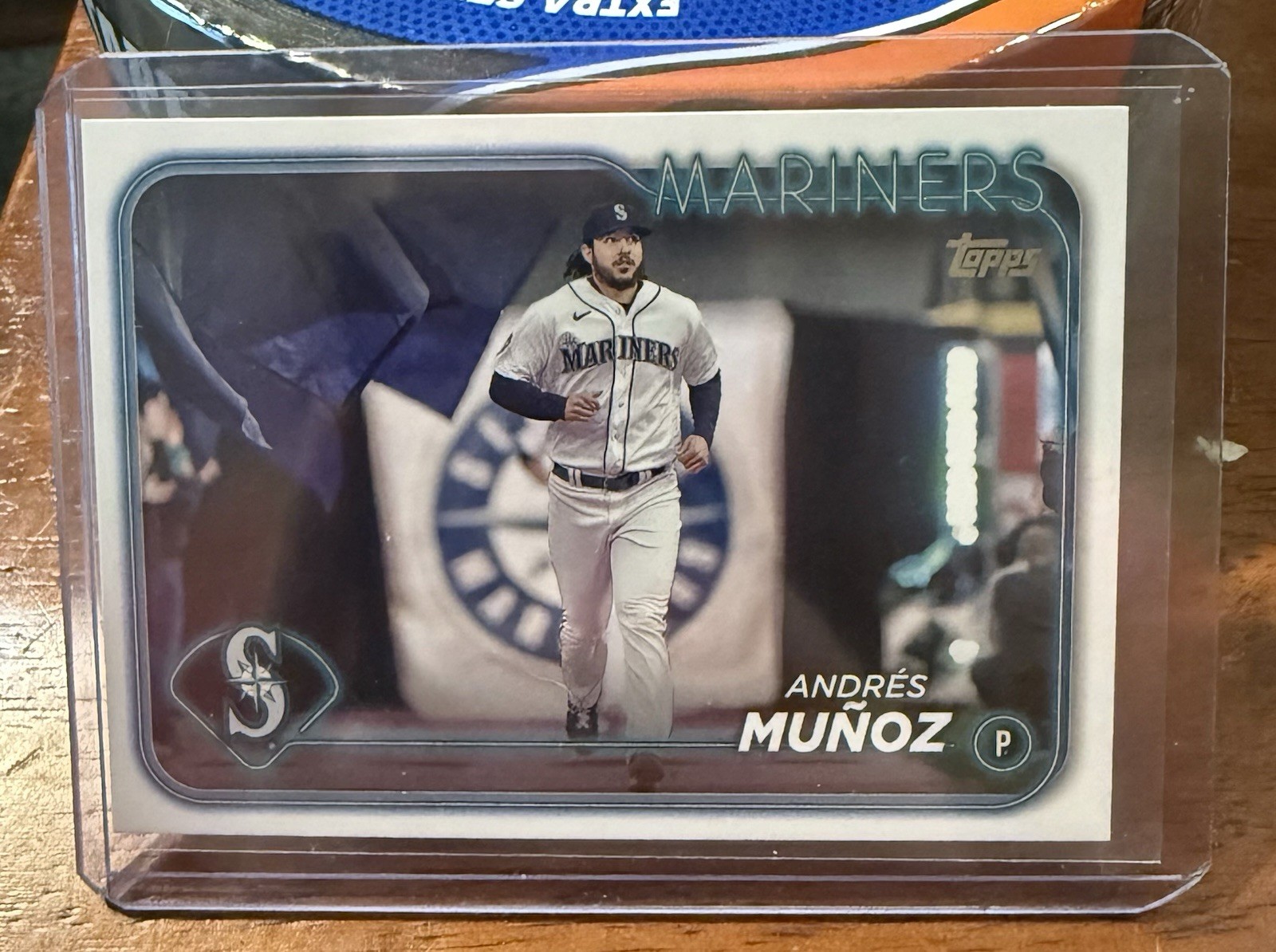 2024 Topps Series 2 Andres Munoz Golden Mirror SSP #488 Mariners