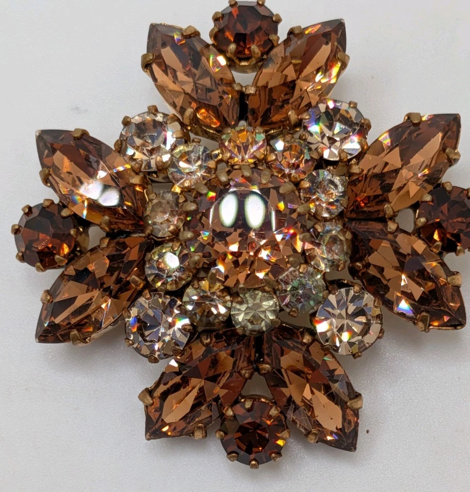 Broche Vintage Años 50 Hecho en Austria Cruz Maltesa Topacio Marrón Estrás 1.75" Foto 2 de 4