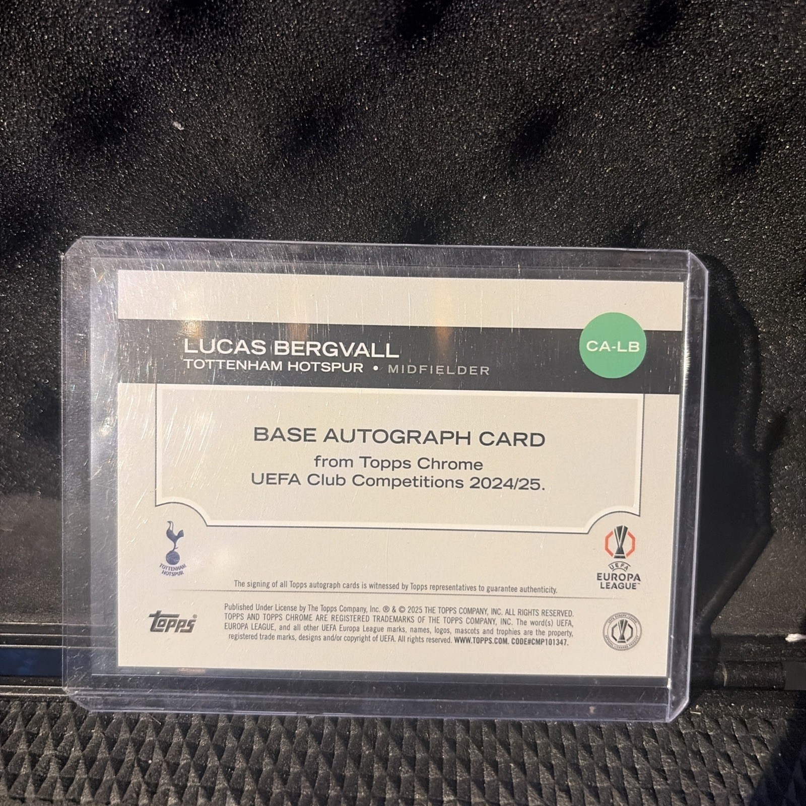 2024-25 Topps Chrome UEFA Club Competitions Lucas Bergvall Auto Pink /250 Rc view 4