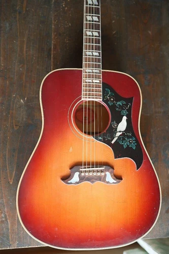Gibson 1995 Dove Acoustic Guitar Vintage Cherry Sunburst Rare Model