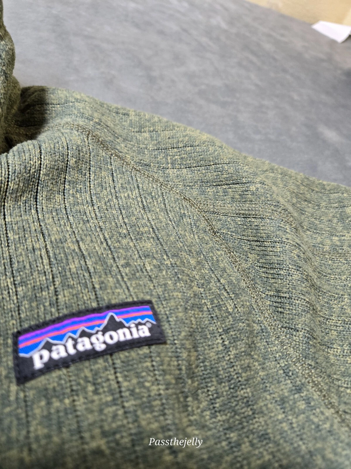 patagonia 1/4 zip fleece outdoor mountain hike jacket