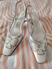 UC Ultimate Collection Heeled Shoes Leather Size 6.5 Used 