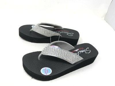 skechers silver flip flops