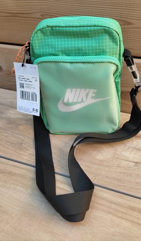 Sac a bandoulière Nike, Sacoche Nike. Neuf avec étiquette. Original!