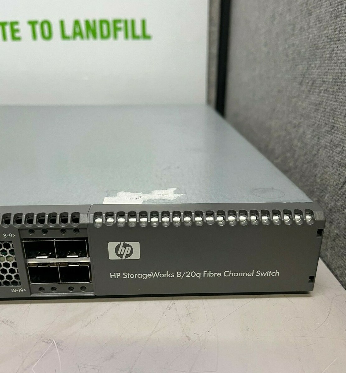 HP StorageWorks 8/20q Fibre Channel Switch AK242-63002 465714-002