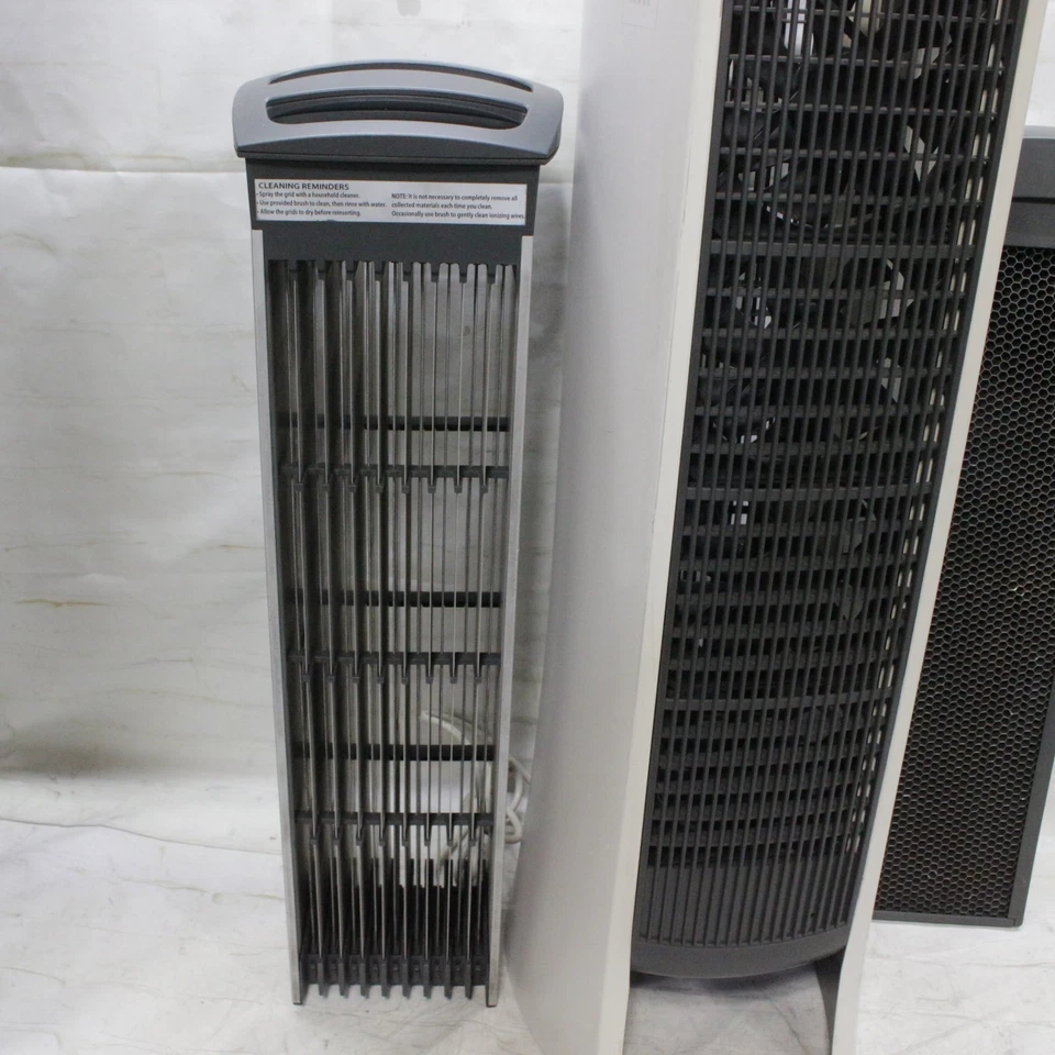 Sharper Image SI724 Hybrid GP Germicidal Air Purifier - Image 3 of 4