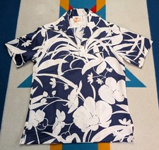 Vintage Sears Hawaiian Fashion Shirt Floral Hawaii USA Made Loop Button Medium