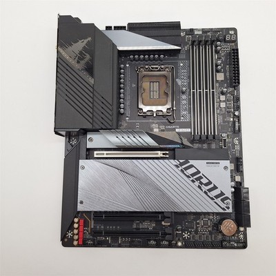 GIGABYTE Z690 AORUS ULTRA (LGA 1700/ Intel Z690/ ATX/ DDR5/ Gaming Motherboard)