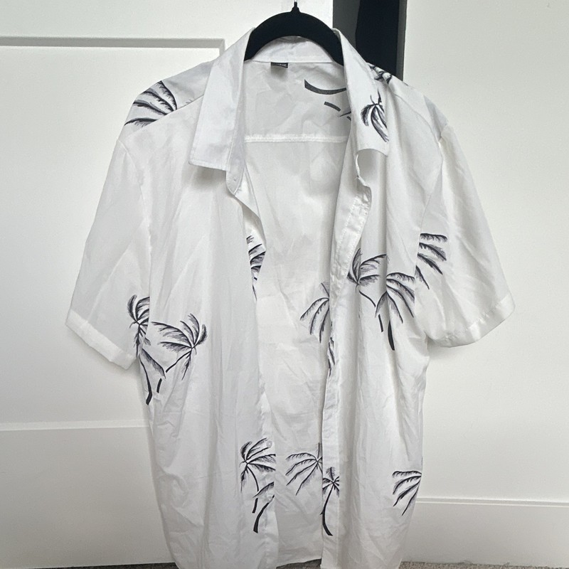 SHEIN Men’s White Palm Tree Print Short Sleeve Button-Up Shirt Size L