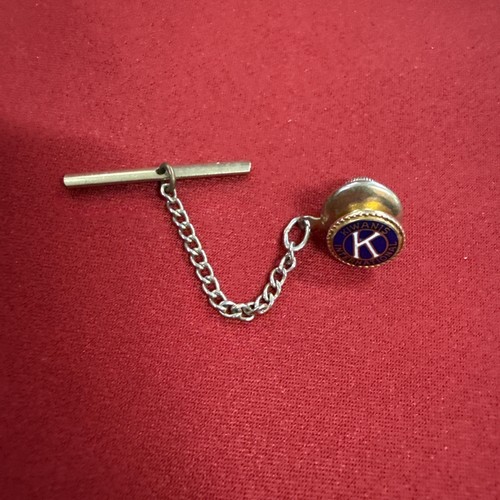 Vintage 10K Leavens Kiwanis International Gold Tone Enamel Lapel Pin 3/8"