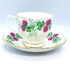VTG Royal Albert LUCKY CLOVER Tea Cup & Saucer Bone China England with Gold Trim