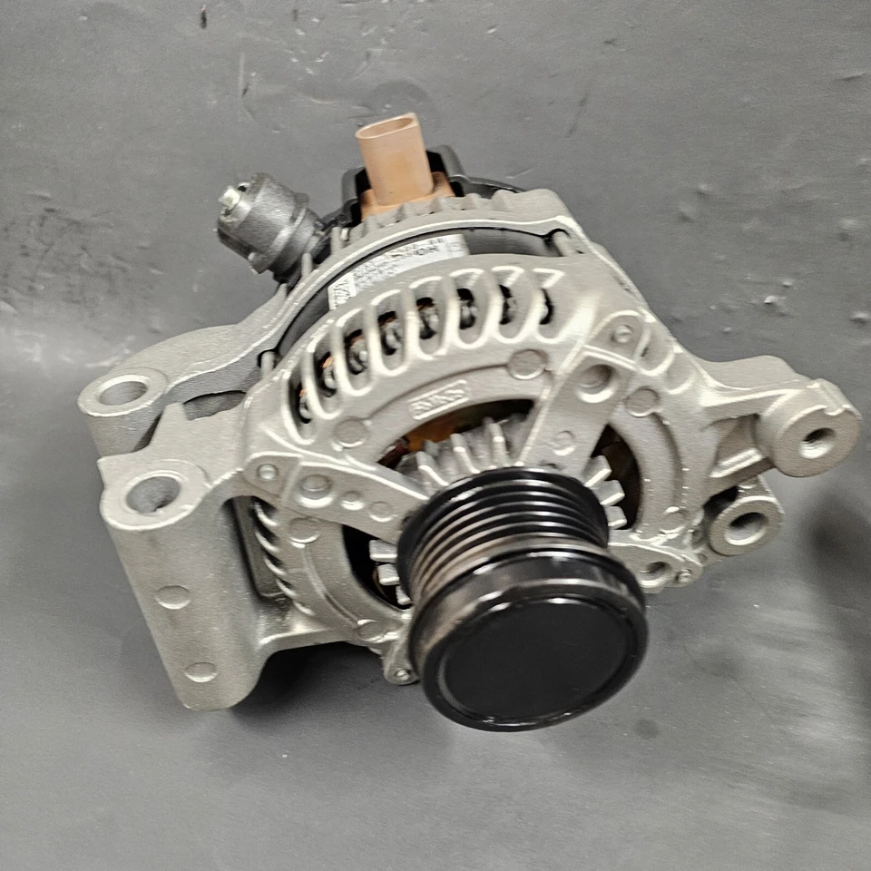 2016 至 2019 年福特探险者 L4 2.3 升 VIN H 200 安培发电机 Oem Reman Rvv 出品 — 第 2/2 张图片