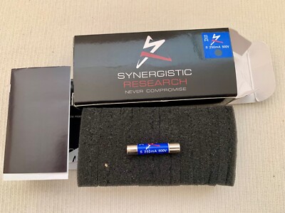 Synergistic Research BLUE S 250mA 500v Large 6.3mm x 32mm Slow Blow Fuse