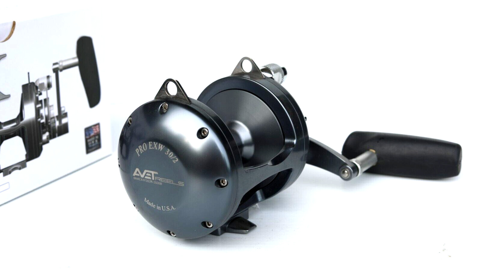 Avet EXW30/2 Two-Speed Lever Drag Reel EXW30/2 - GUNMETAL - Right Handed NEW