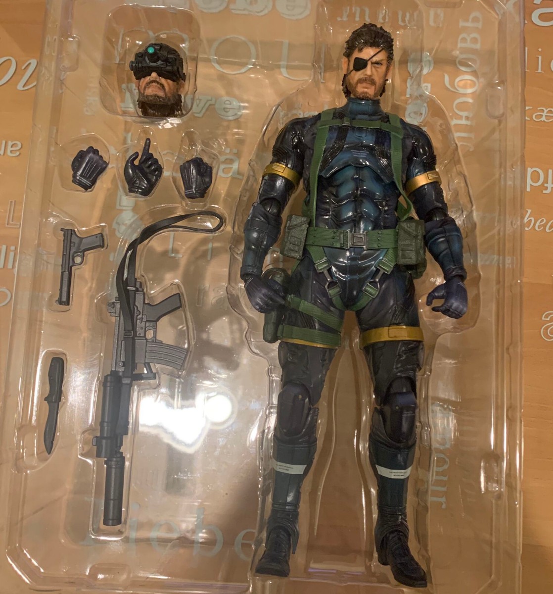 BOX OPEN* Metal Gear Solid V: Solid Snake Play Arts Kai Action