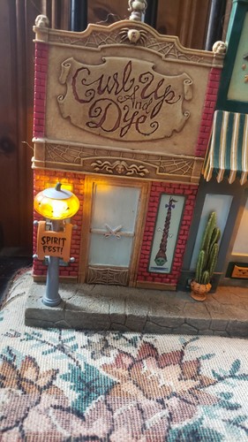 Hallmark Keepsake Hauntington Collezione Deadwood Street Shops Halloween 2005 Wh - Foto 2 di 11