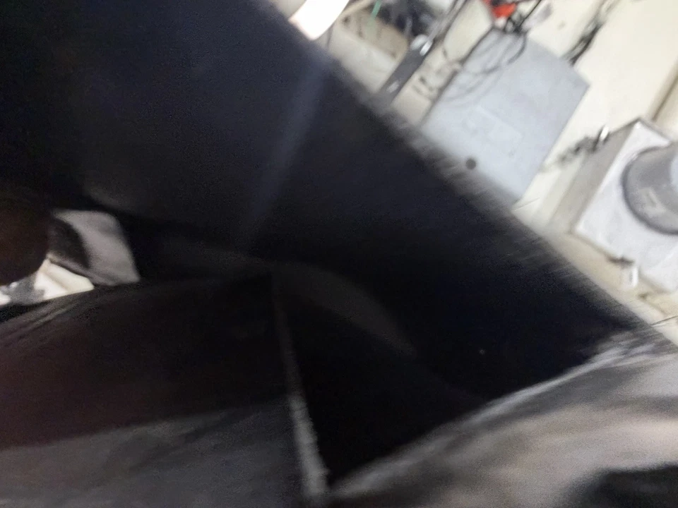 Triumph OEM Leather Saddlebags Hard Shell Cruiser Bags America Speedmaster - Image 2 of 4