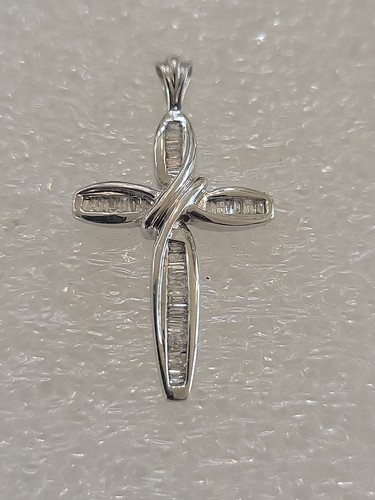Solid 10k White Gold Baguette Diamond Cross Pendant Marked HN 2.06 Grams NICE - Picture 8 of 9