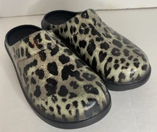 OOFOS Women's Sz 6 Clogs Black & Brown Leopard Animal Print Slip-On Comfort