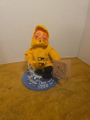 Vintage 1988 Annalee Doll Society Kid In Yellow Rain Coat And Original Tag #9632