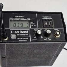 Riser Bond 2901C Digital TDR Cable Fault Locator Tester w Case and Cable AS IS