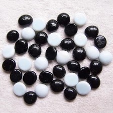 100pcs Black  White Glass Pebbles Stones Nuggets Beads Craft Vase Decoration