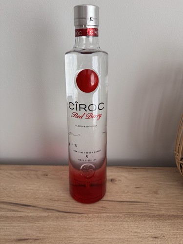 VODKA CÎROC ROUGE FRUITS ROUGES 70 CL | eBay
