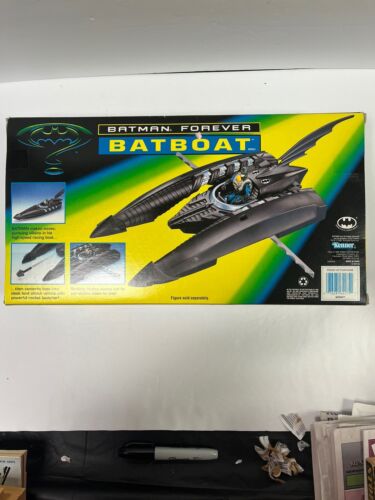 Vintage Batman Forever Batboat Fahrzeug Kenner 1995 Brandneu in Box Top Zustand - Bild 2 von 15