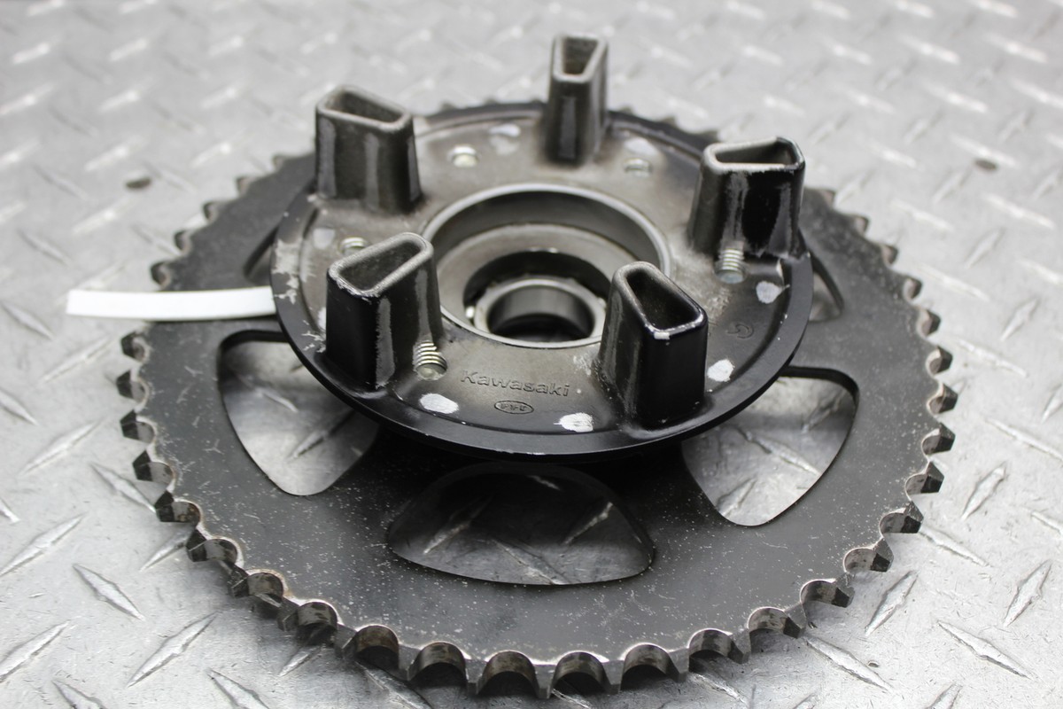 2002 KAWASAKI NINJA ZX12R ZX1200B REAR HUB W/ SPROCKET (46T 2002 KAWASAKI NINJA ZX12R ZX1200B REAR HUB W/ SPROCKET (46T