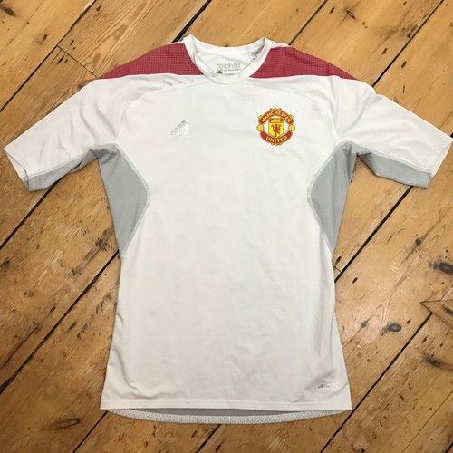 Manchester United football shirt Techfit Size XL (fits L) TIGHT PLAYER SHIRT - Picture 2 of 12