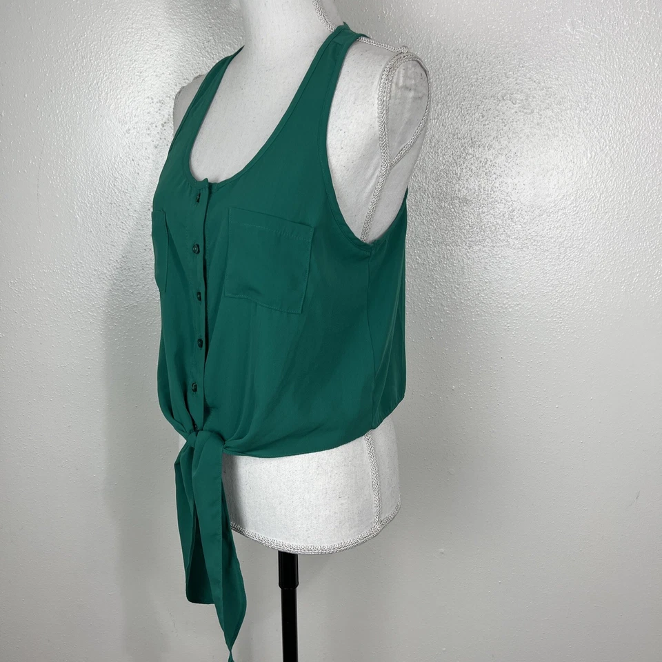 Camiseta sin mangas Sarah Bentley para mujer mediana verde cuello redondo abotonada lazo cintura recortada Foto 2 de 4