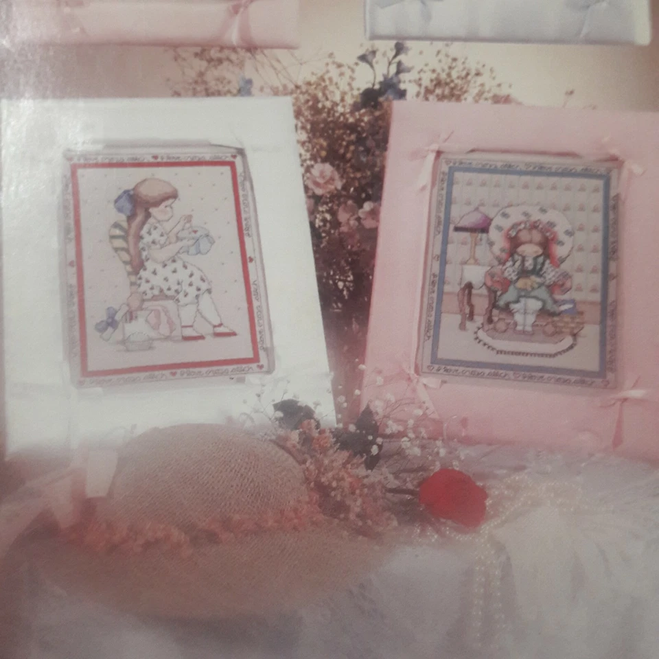 Vintage Alma Lynn Presents I Love Cross Stitch 7 Designs Booklet ALX-25 1984 - Image 3 of 4