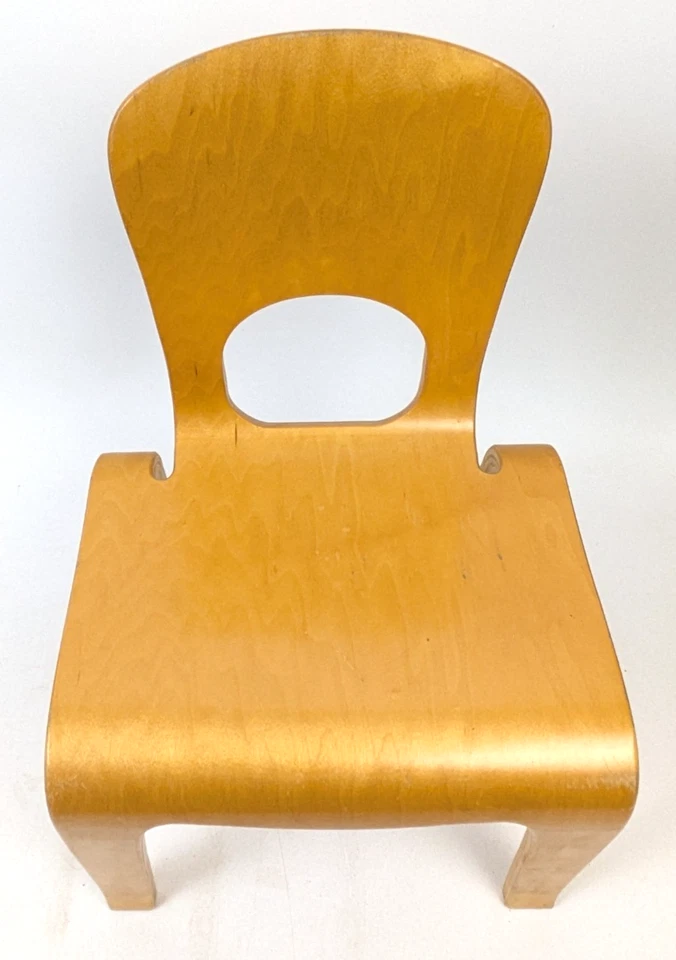 Silla de madera contrachapada curvada para niños MCM Community Playthings J710-1 ÚNICA de colección Foto 4 de 4