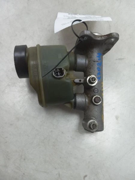 95-00 TOYOTA TACOMA SR5 2.7L 4X4 EN FRENO CILINDRO MAESTRO CON DEPÓSITO  Foto 2 de 4