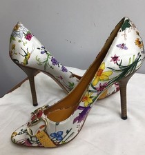 Gucci Open Toe Pump White Floral Print Gold Horsebit Top Heel Size 7C