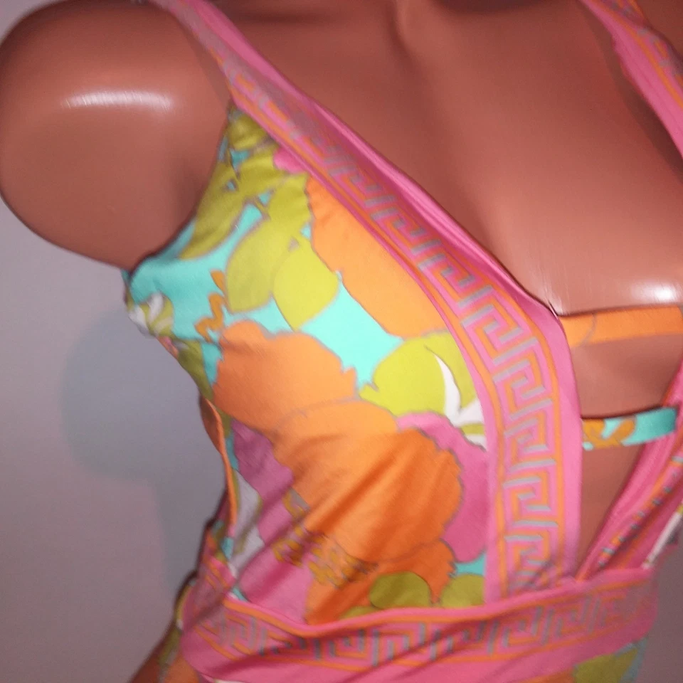 Estofamento removível Trina Turk One Piece grande natação rosa laranja floral mergulho - Imagem 3 de 4