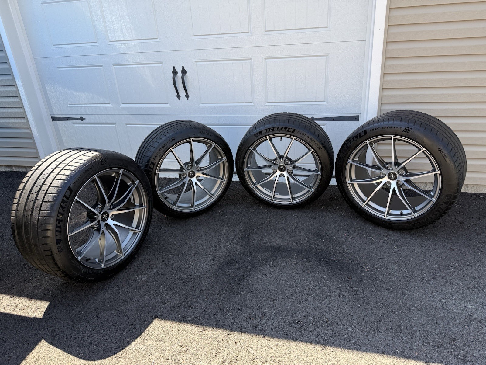 20 OEM FERRARI 812 SUPERFAST GTB F12 GTS COMPETIZIONE PISTA 488 WHEELS TIRES SET