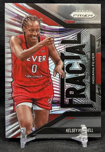 Kelsey Mitchell [Gold] #3 2025 Panini Prizm WNBA Fractal card