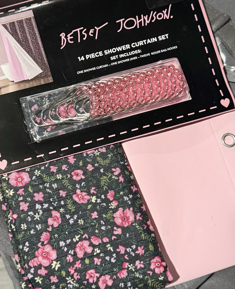 Betsey Johnson 14 pc Fabric Shower Curtain Complete Set Black Pink Floral Mums - Image 2 of 4