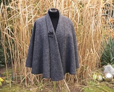 Damen Woll-Wende Cape extralang / Poncho / Umhang in Anthrazit - handgefertigt
