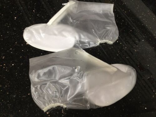 Vintage Ladies Rain Overshoes In Plastic Carry Pouch - Picture 2 of 11
