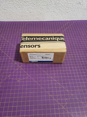Telemecanique Sensors 9007TUB4M12 Endschalter SPDT Metall _1,1_5