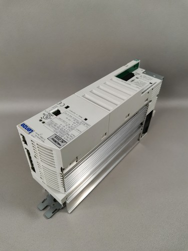 Lenze 8200 Vector 82EV152_2C - Foto 1 di 3